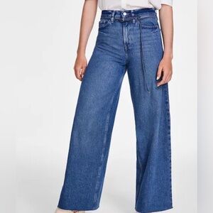 NWT Calvin Klein Super High Rise Wide Leg Jeans Size 28